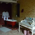 Pensión Chateau De 3*