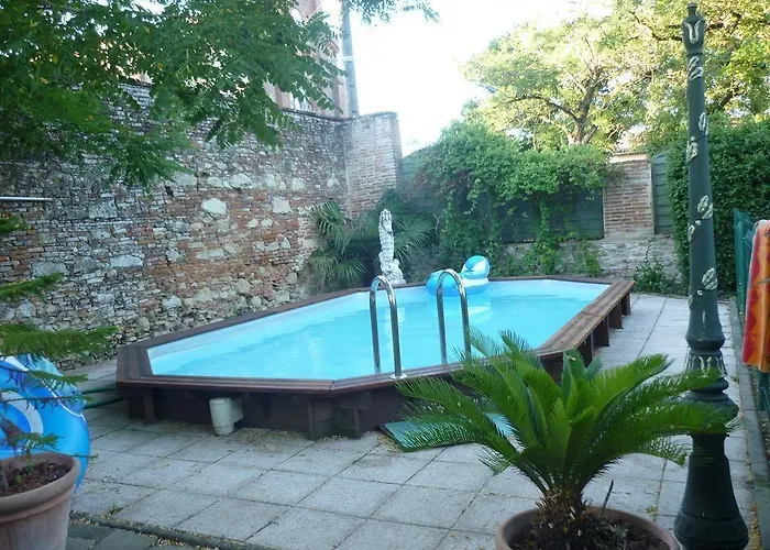 بيت ضيافة Chateau De 3*