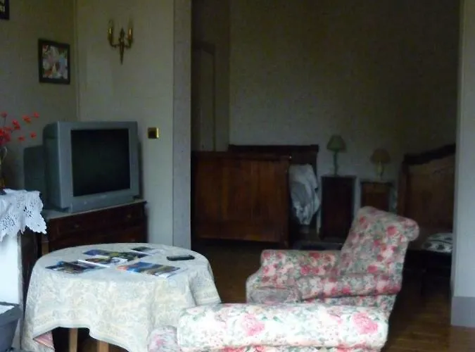 بيت ضيافة Chateau De Vallègue