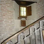 Chateau De Vallègue