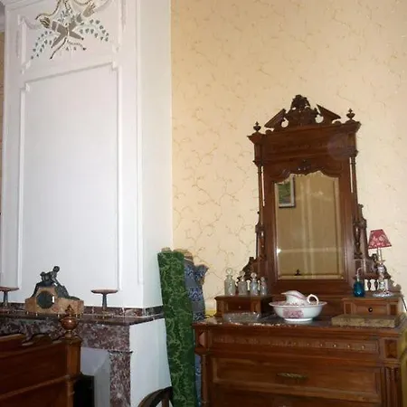 Chateau De Konukevi