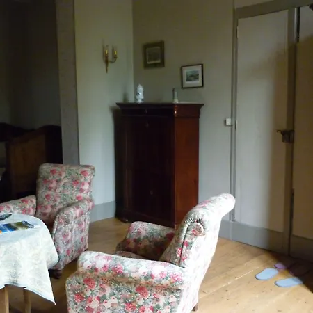 Pensión Chateau De Vallègue