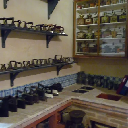 Chateau De Vallègue