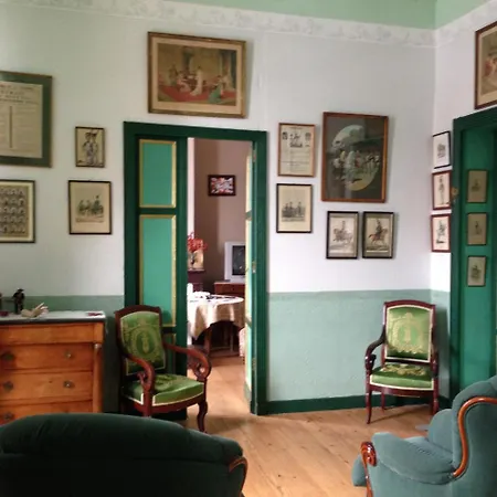 Chateau De 3*