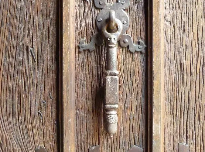 Guest house Chateau De